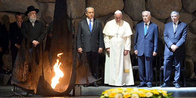 papa-yahudileri-sevindirdi-h1401130100