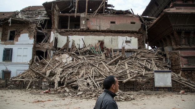 150425122713_nepal_quake_debris_624x351_getty_nocredit